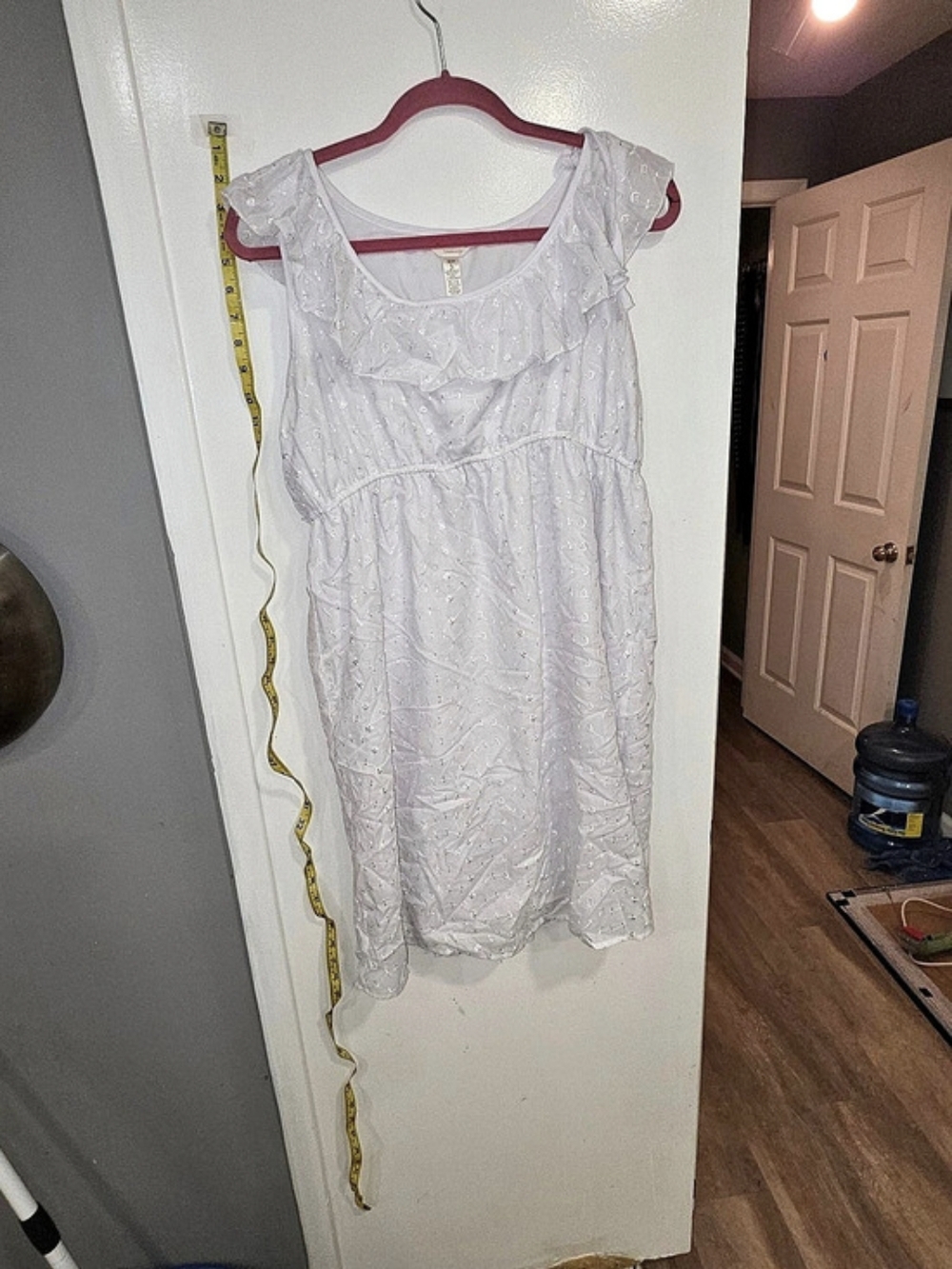 Three Seasons Maternity White Dress Size Large